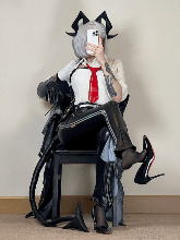 白发恶魔角神还原，没想到她竟把赞妮穿得如此性感撩人 封面图 - 冰河游戏