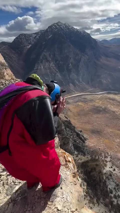 顶尖翼装飞行员竟在10秒内坠亡，违规飞行的背后真相是什么 封面图 - 冰河游戏